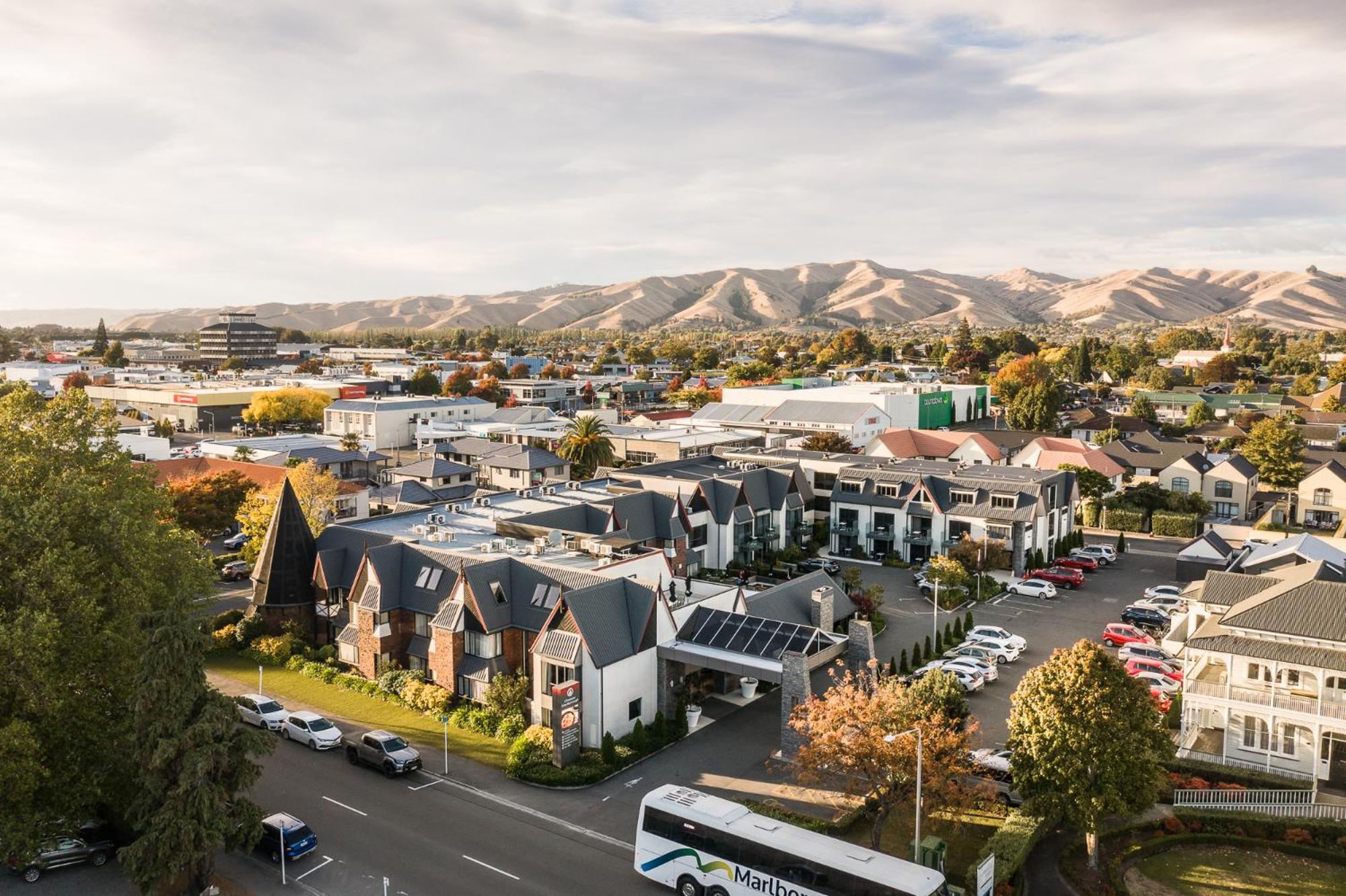Carnmore Chateau Marlborough Blenheim Kültér fotó Aerial view of the town centre
